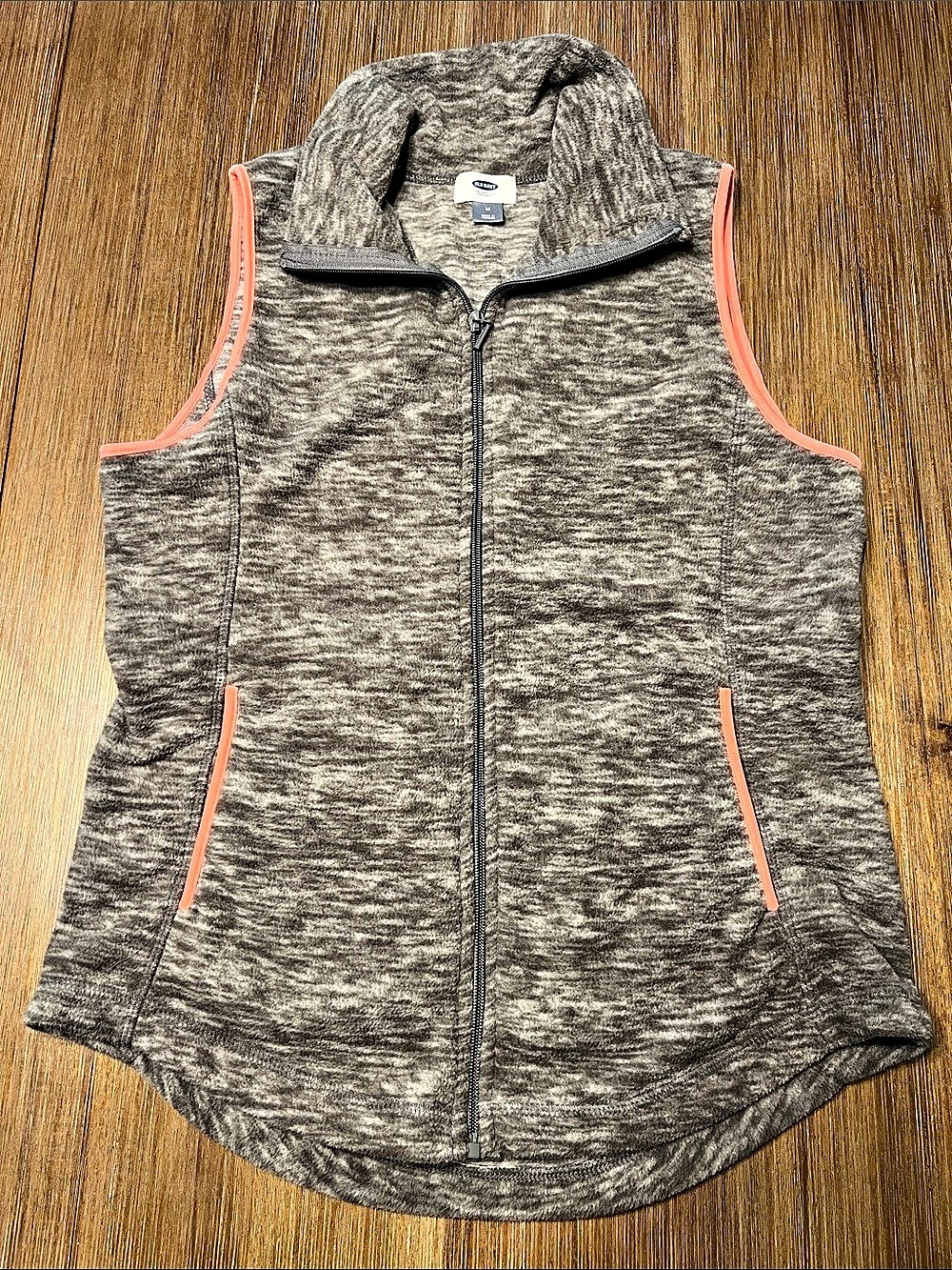 Old Navy Marled Fleece Vest in Gray & Pink Size Medium